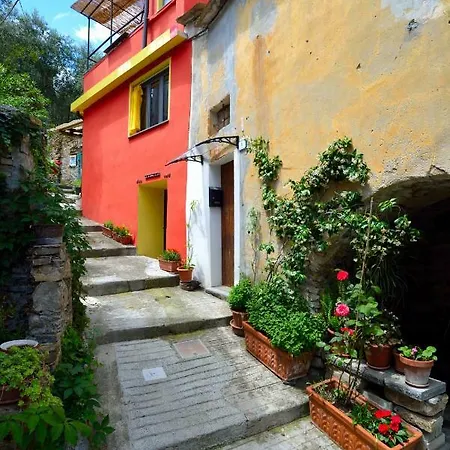 Chalet In Liguria